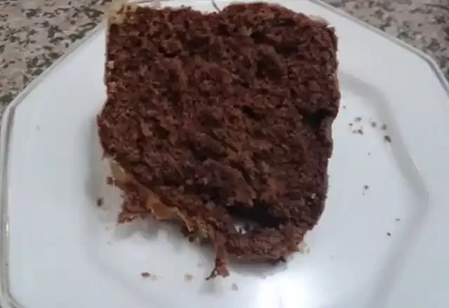 Bolo de Chocolate Tradicional